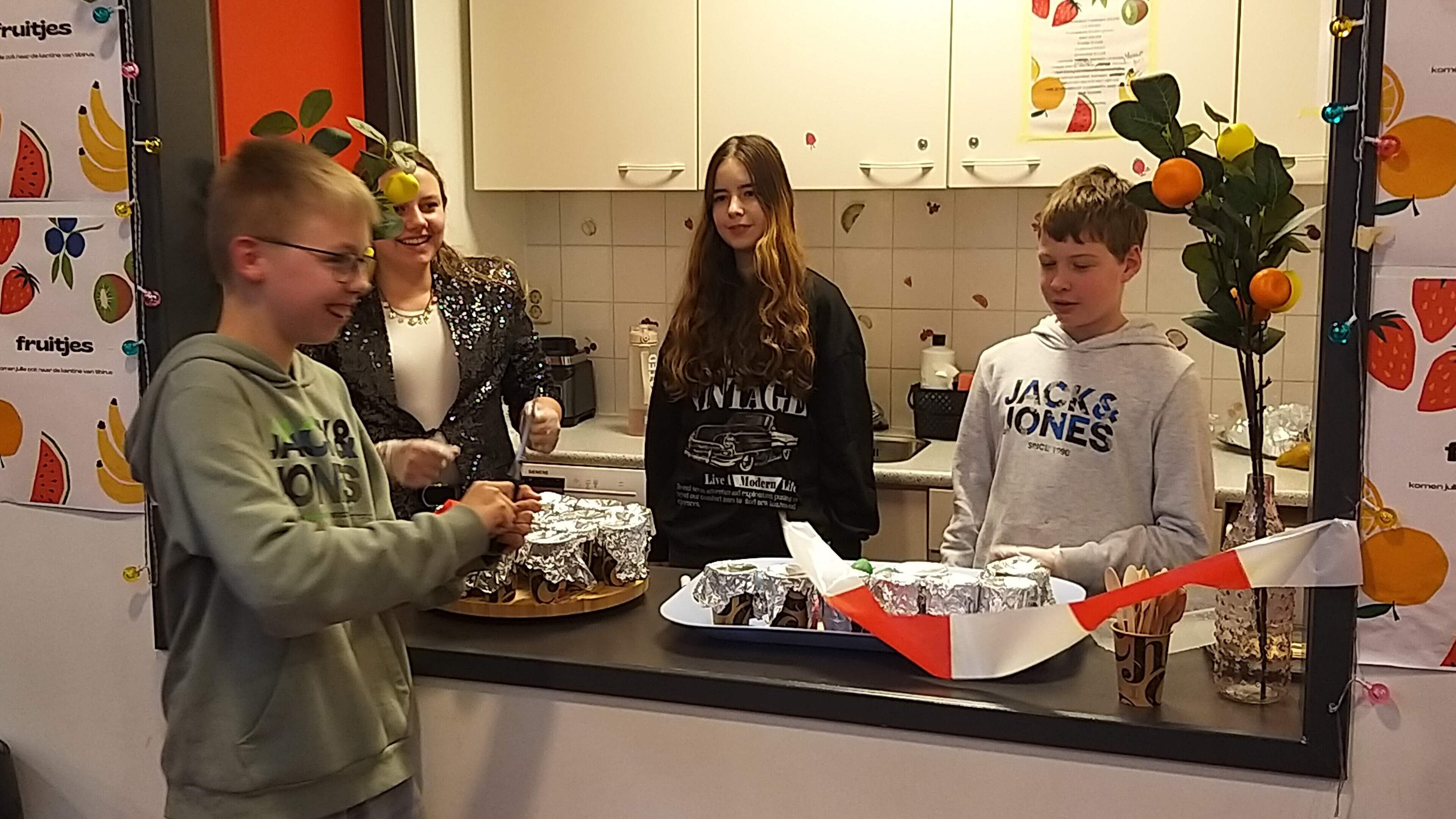 Jayden, Faith-Lynn and Sam open fruit shop at school: 'It went well and everyone liked it'