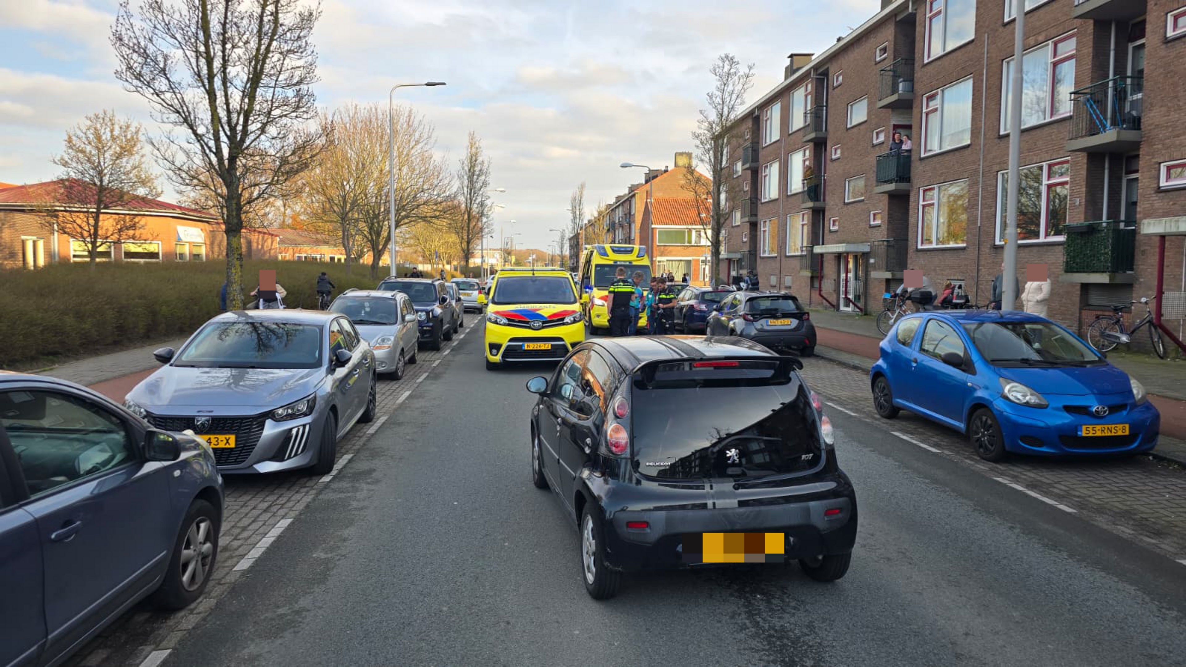 Three pedestrians hit by car in IJmuiden, two taken to hospital