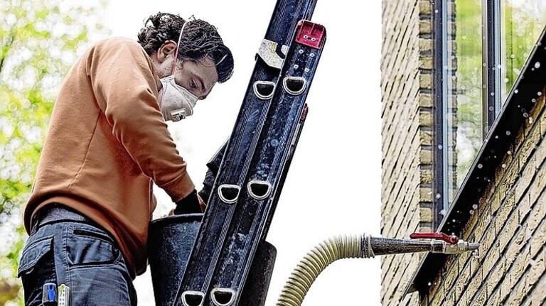 Isolatie van de muren is een van de mogelijkheden.