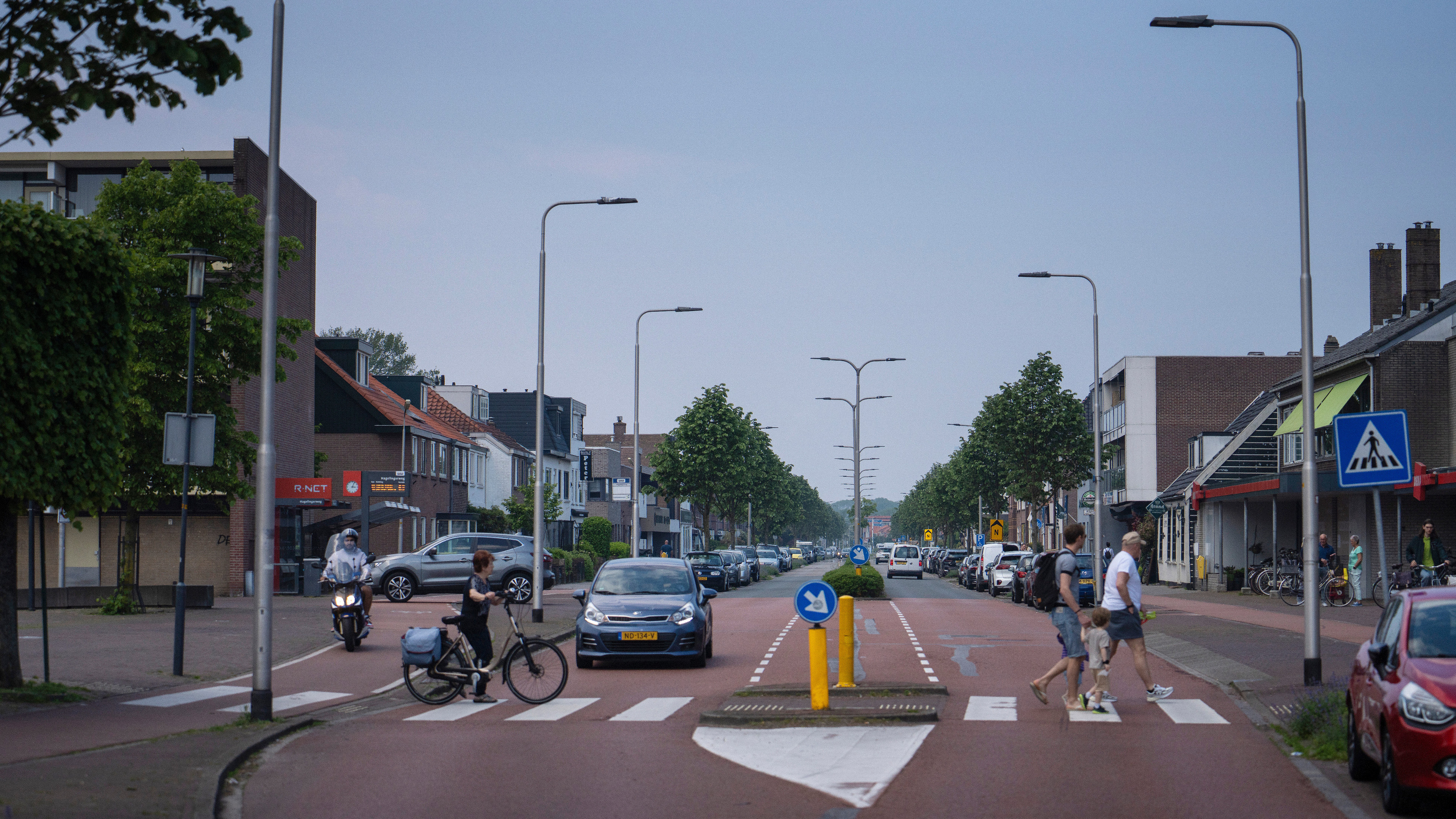 Section of Hagelingerweg fully closed for over two weeks from Monday due to roadworks; traffic diverted