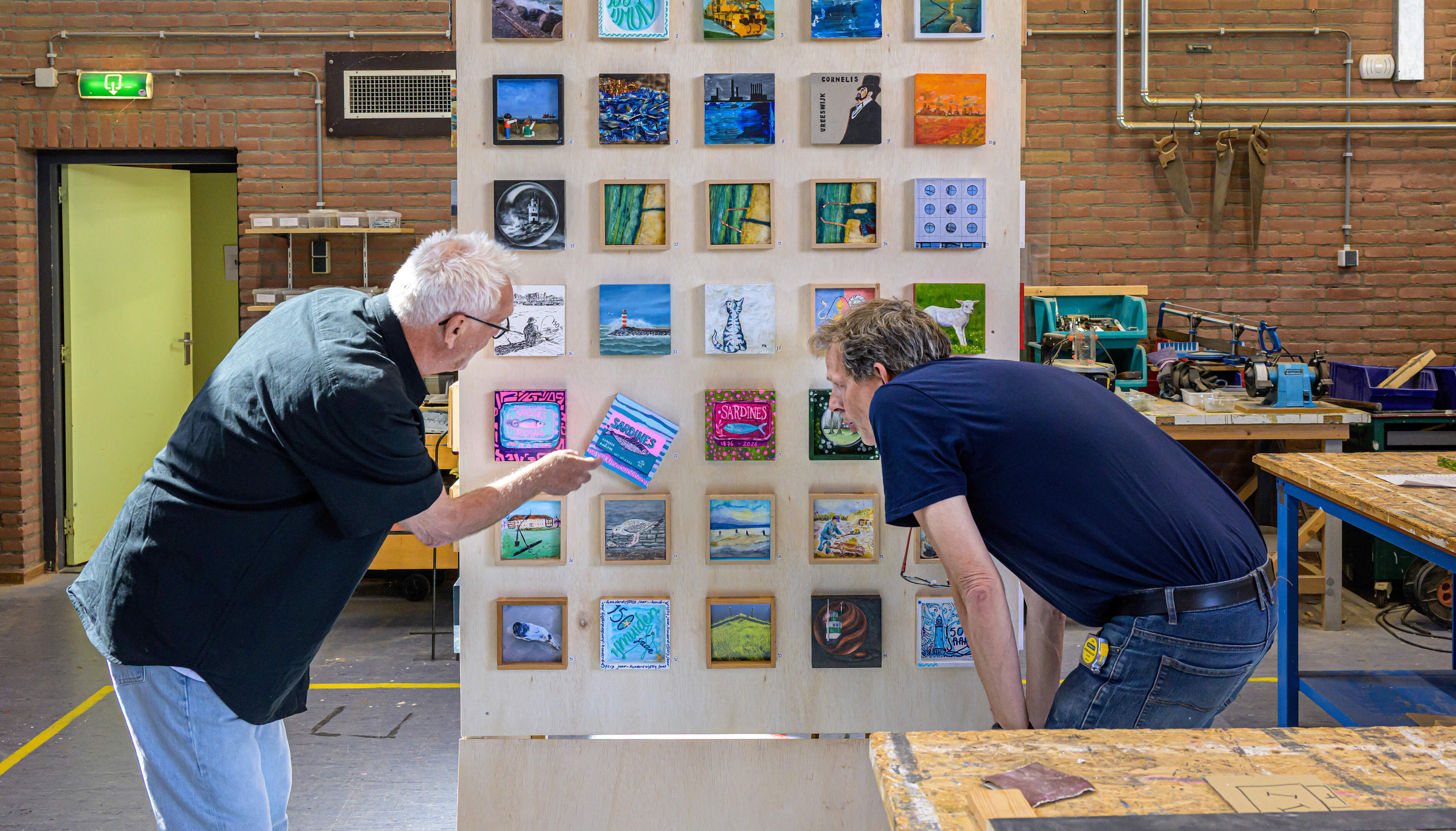Portrait of IJmuiden in 150 small artworks: Opening during Velsen Art Route and pieces for sale