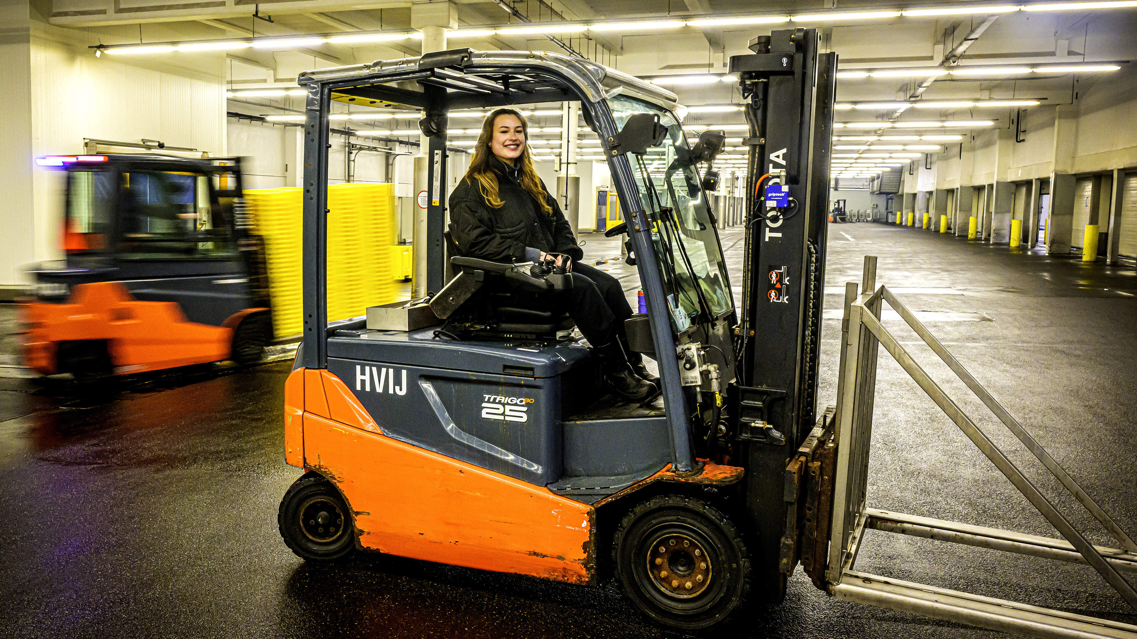 Cécile works in the male-dominated world of the fish market. ‘In the beginning, I sometimes had comments thrown at me’