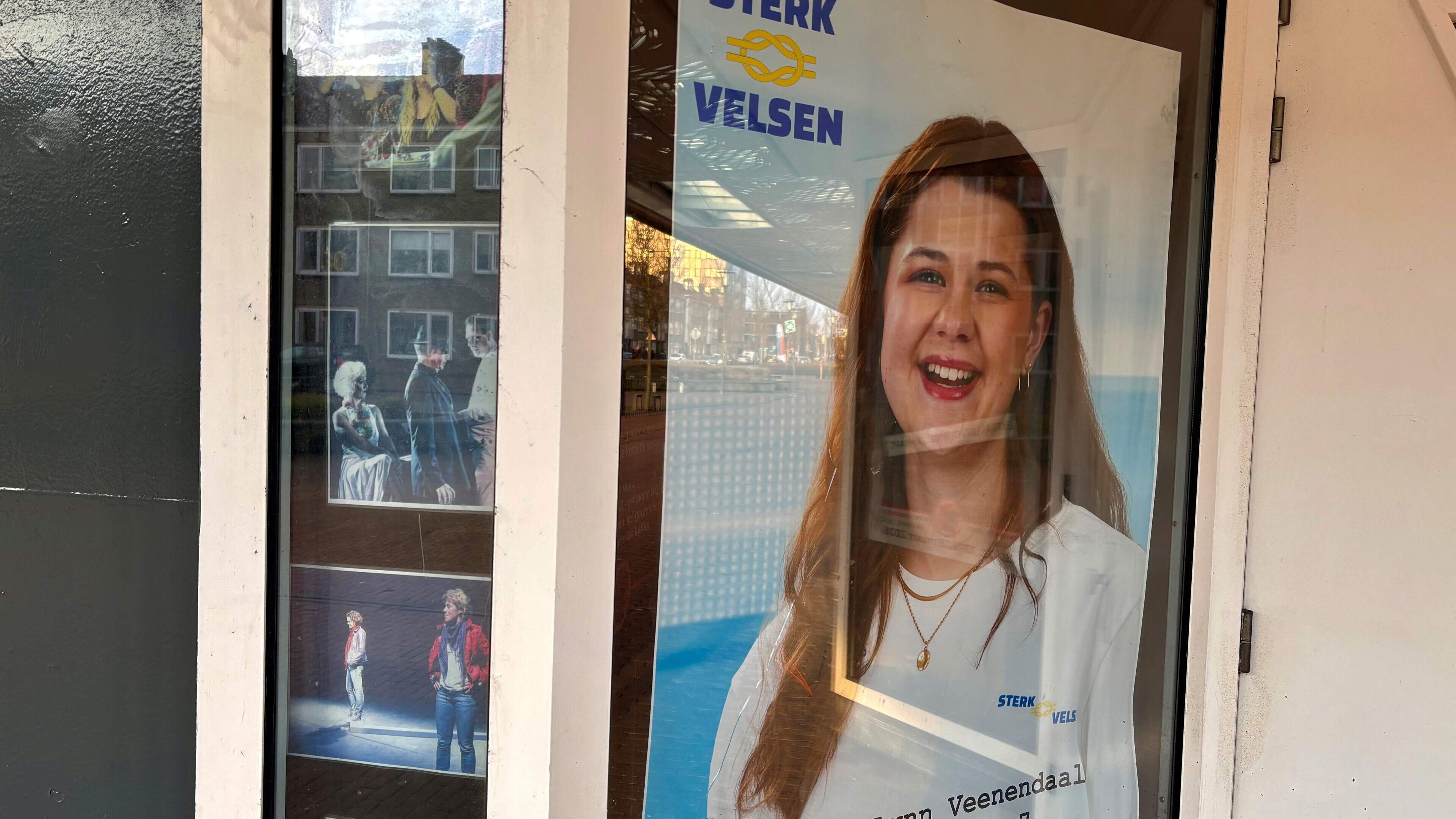 Voting aid for undecided Velsen youth, but questions are too general. Asylum shelter for LGBTQ+ people?