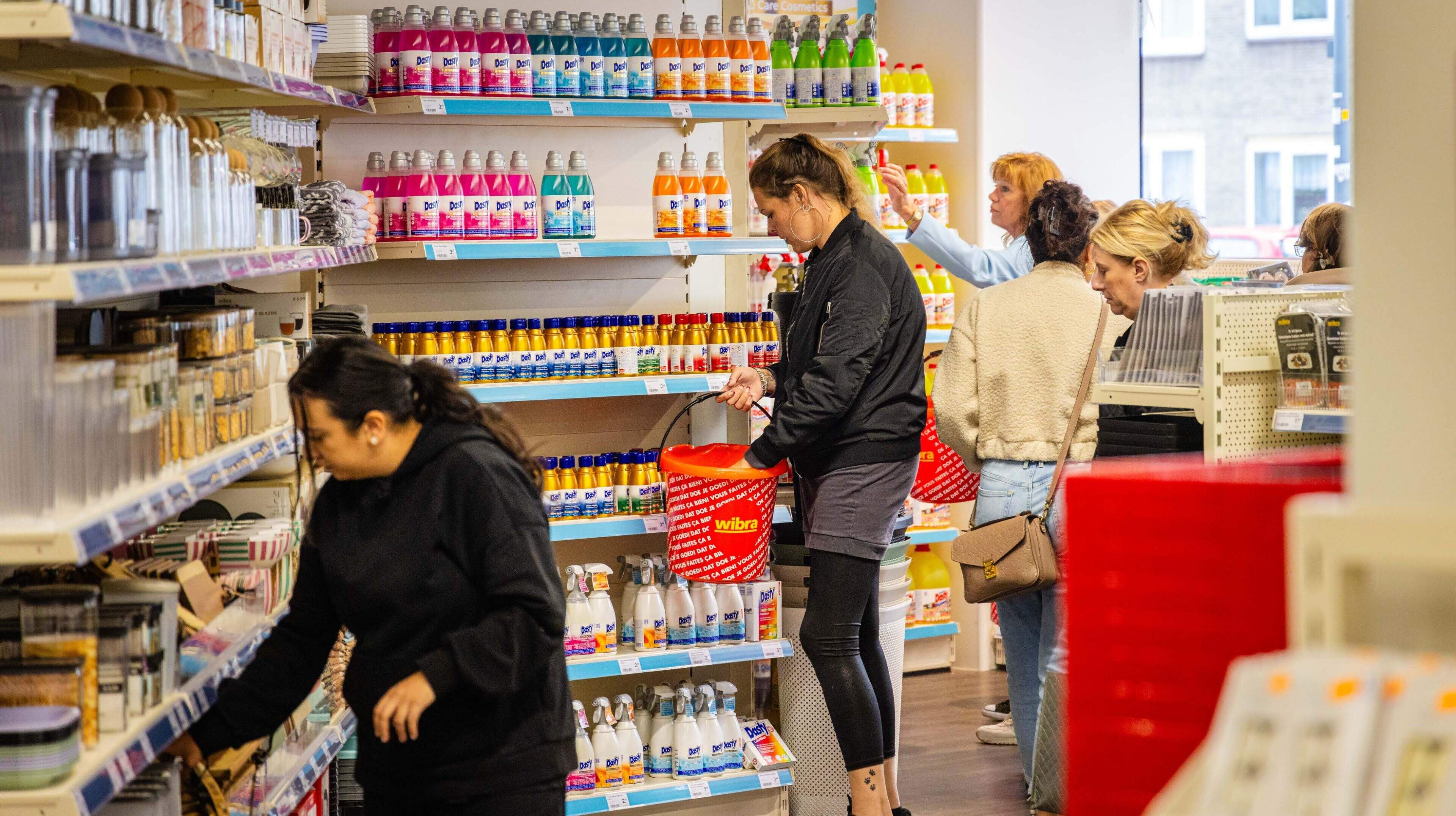 Velsen residents shop locally less often as online spending grows