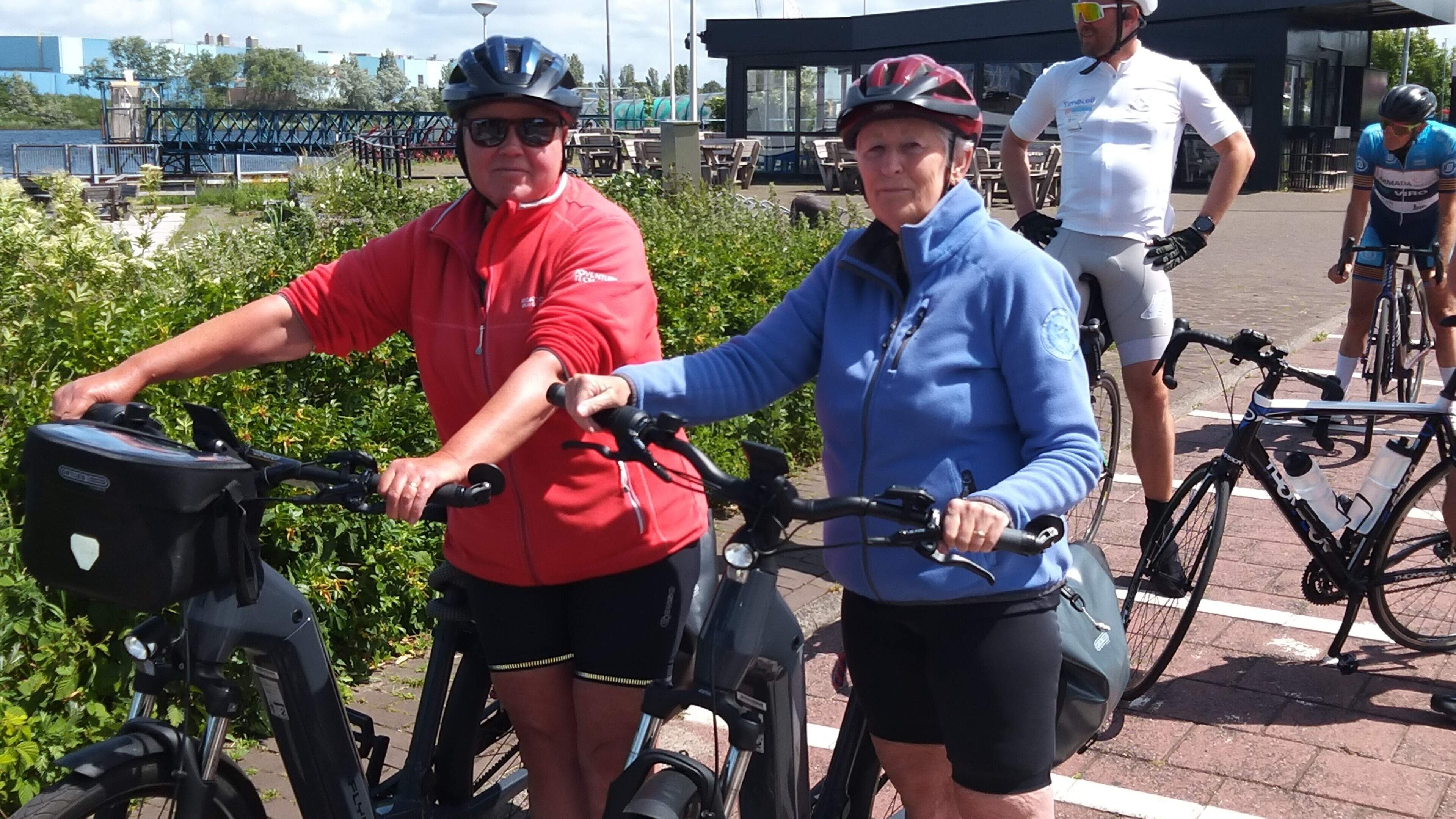 Ellen and Gerda cycle from Egmond to Prague: 'It took us three weeks, the entire route with GPS'