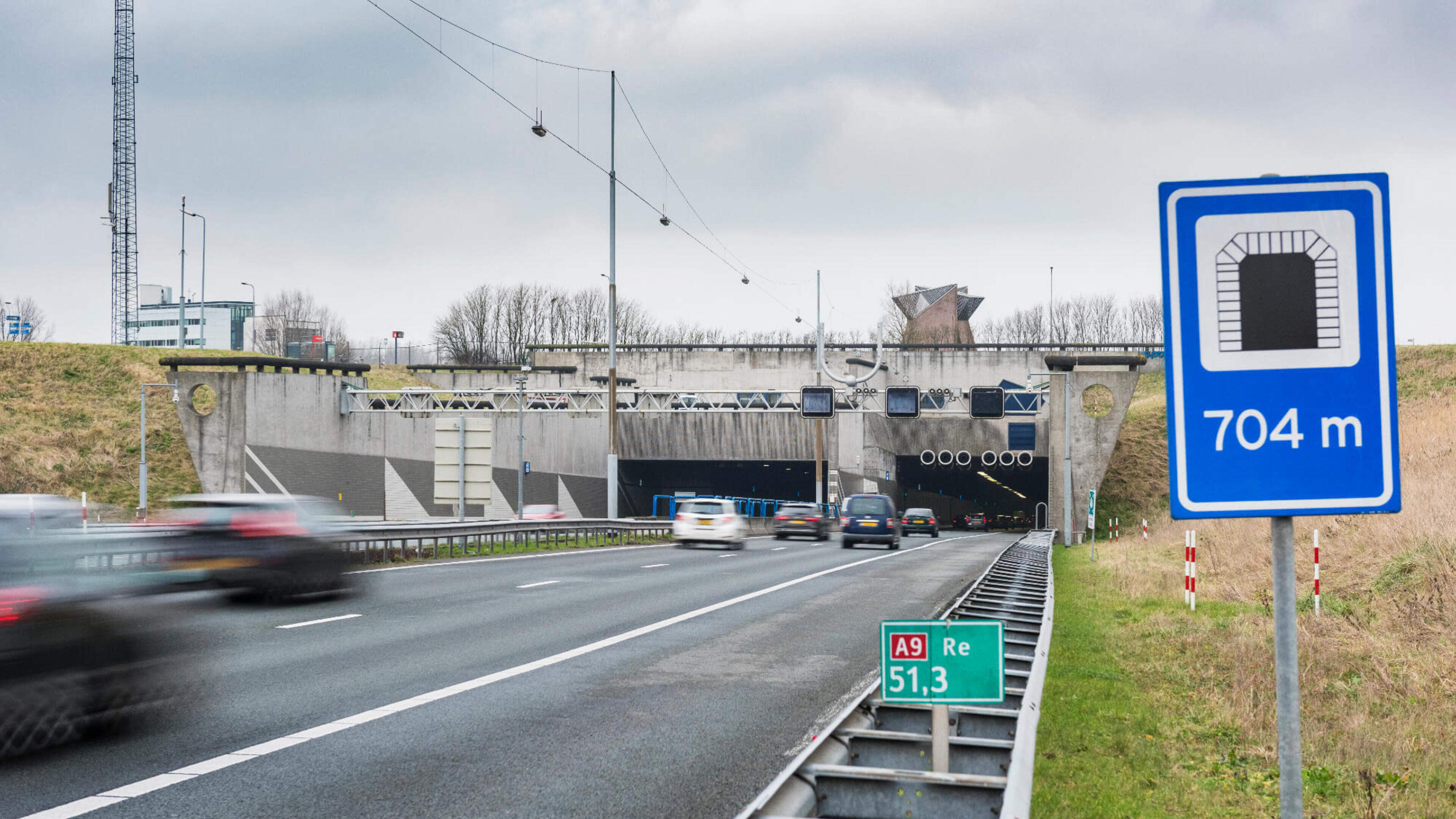 Wijkertunnel maintenance essential: Life-saving fire fans reach end of service life