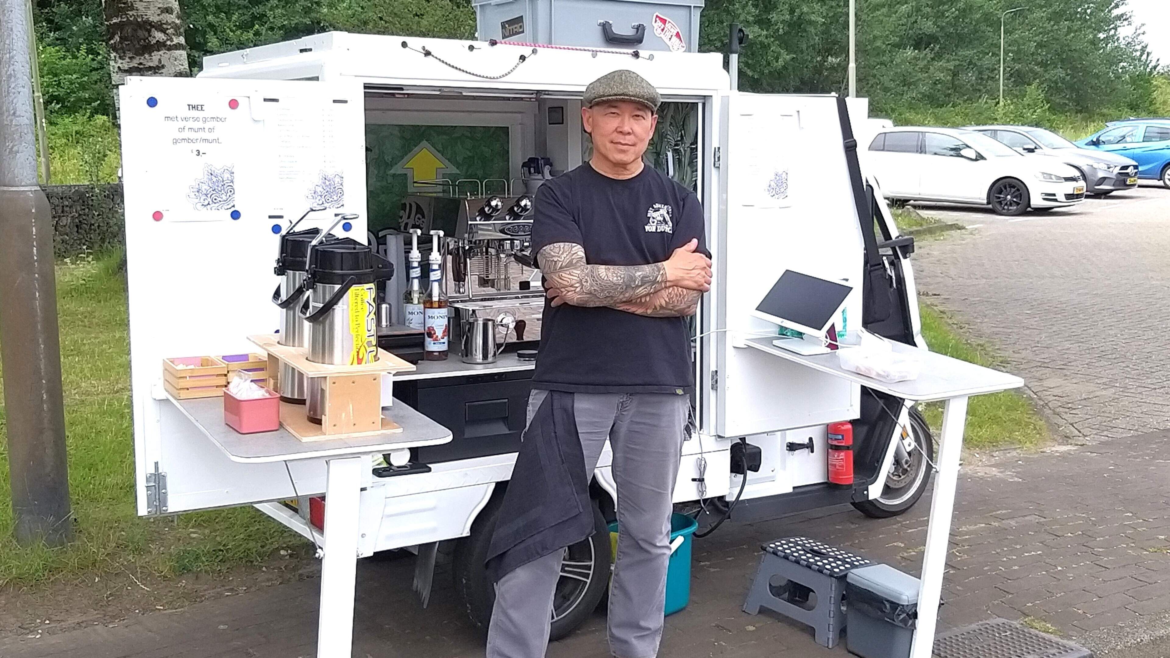 You can stop by Roy’s for coffee in IJmuiden: ‘Having my own cart was always a dream of mine’