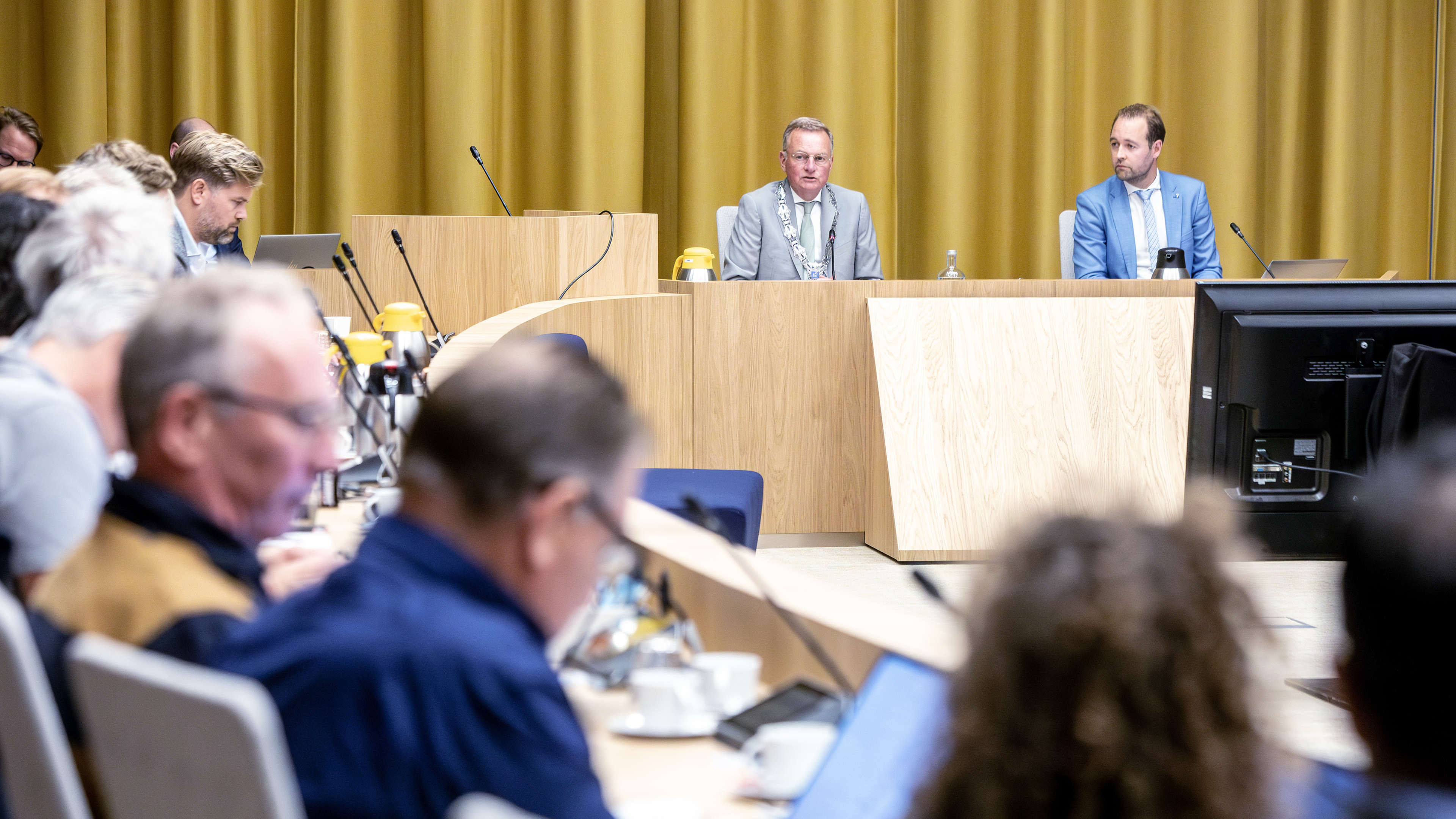 Musical chairs: Seven candidates join Velsen council thanks to preference votes