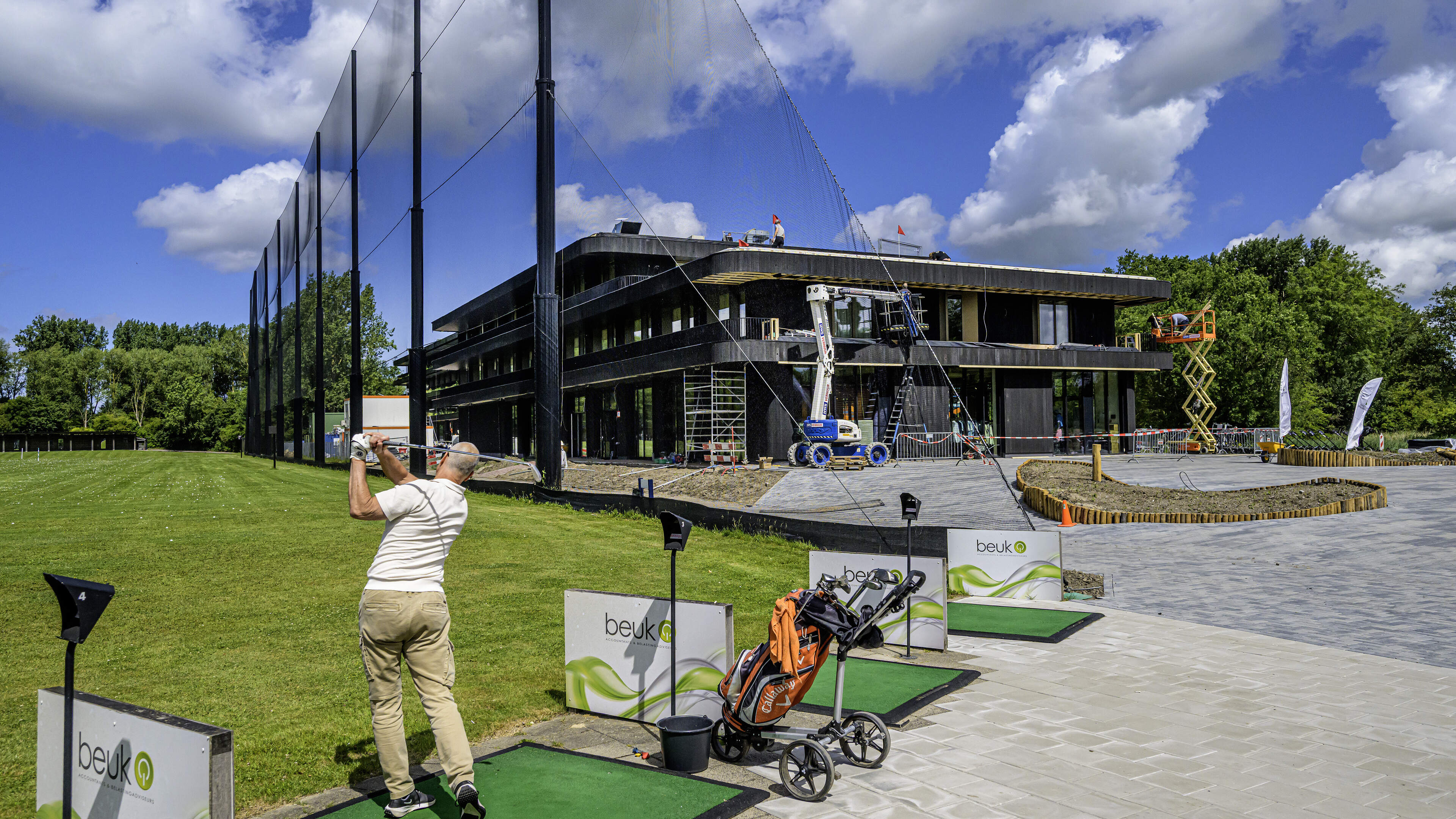 Spaarnwoude Park Hotel offers luxury and tranquility with green views. 'It had to be a bit exciting'