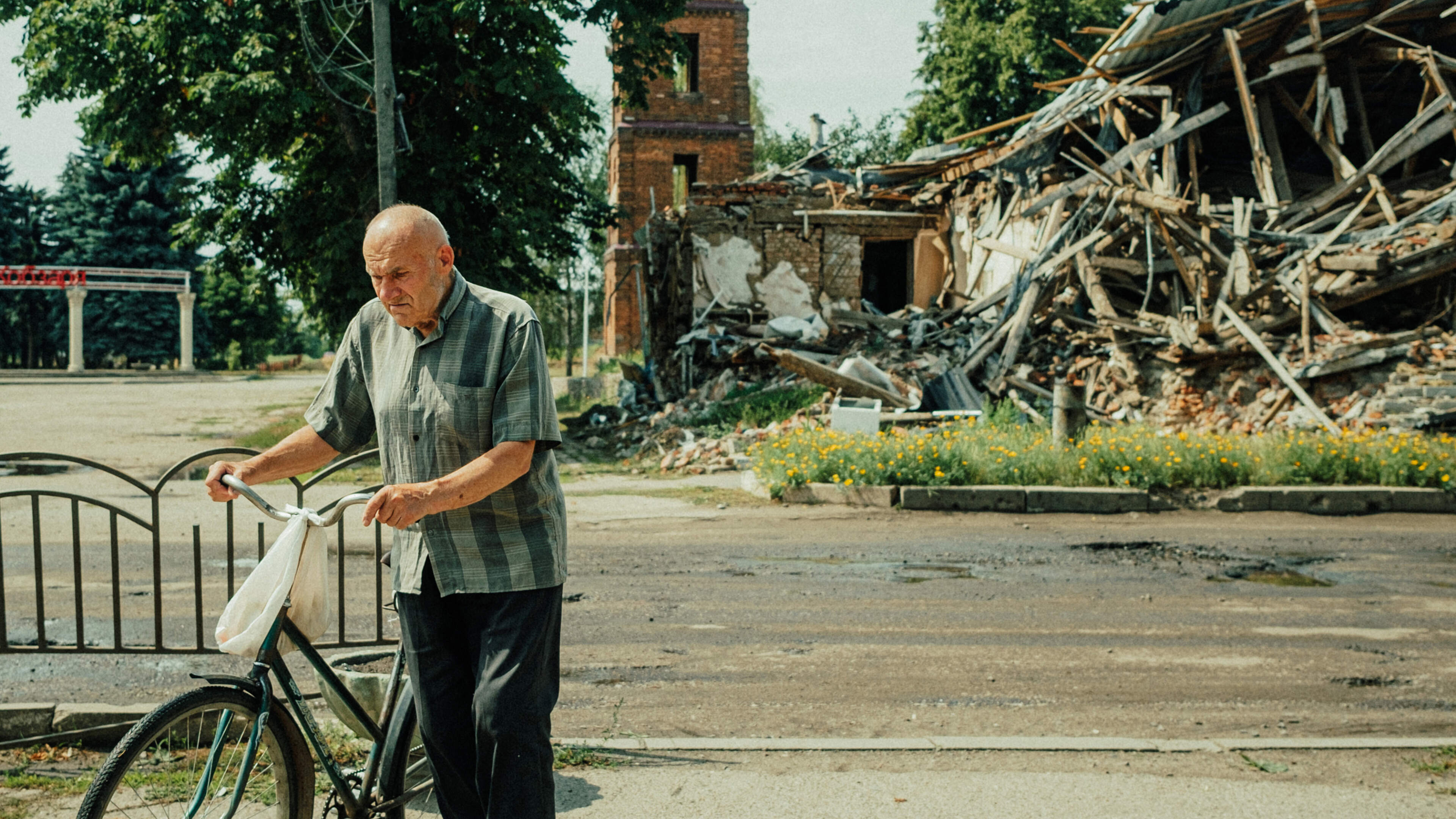 Churches in Velsen collect supplies for Ukraine