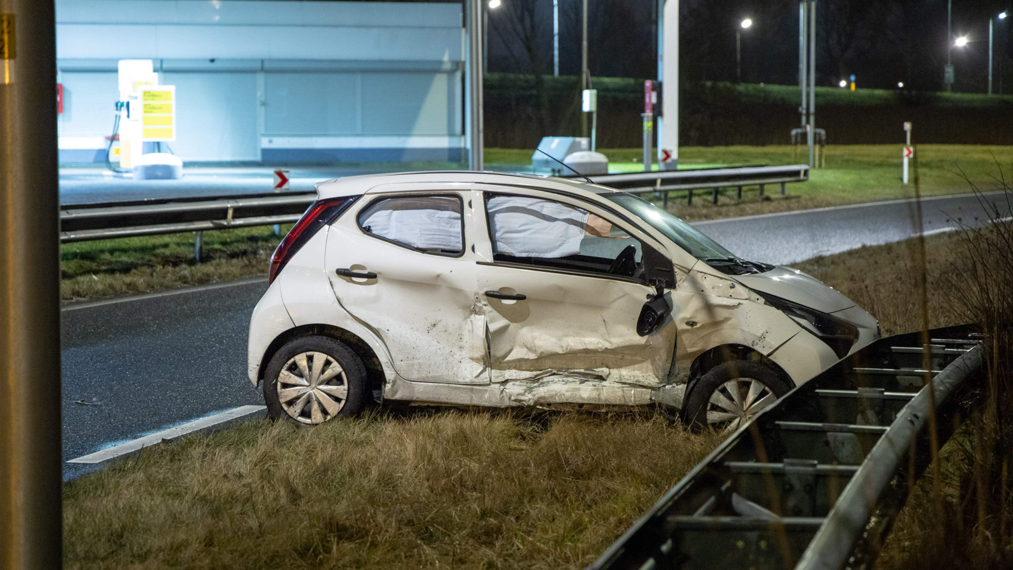 Driver taken to police station after collision on N208 near Santpoort-Noord
