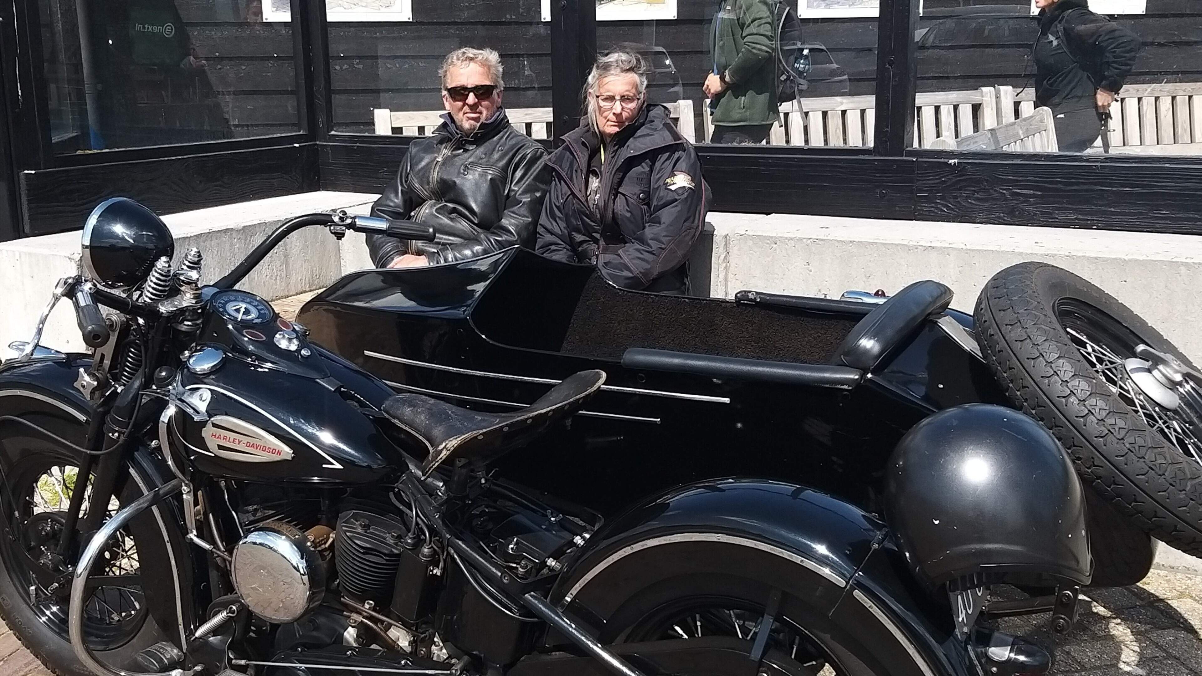Piet and Joke ride an old Haarlem police motorcycle: 'It survived World War II'