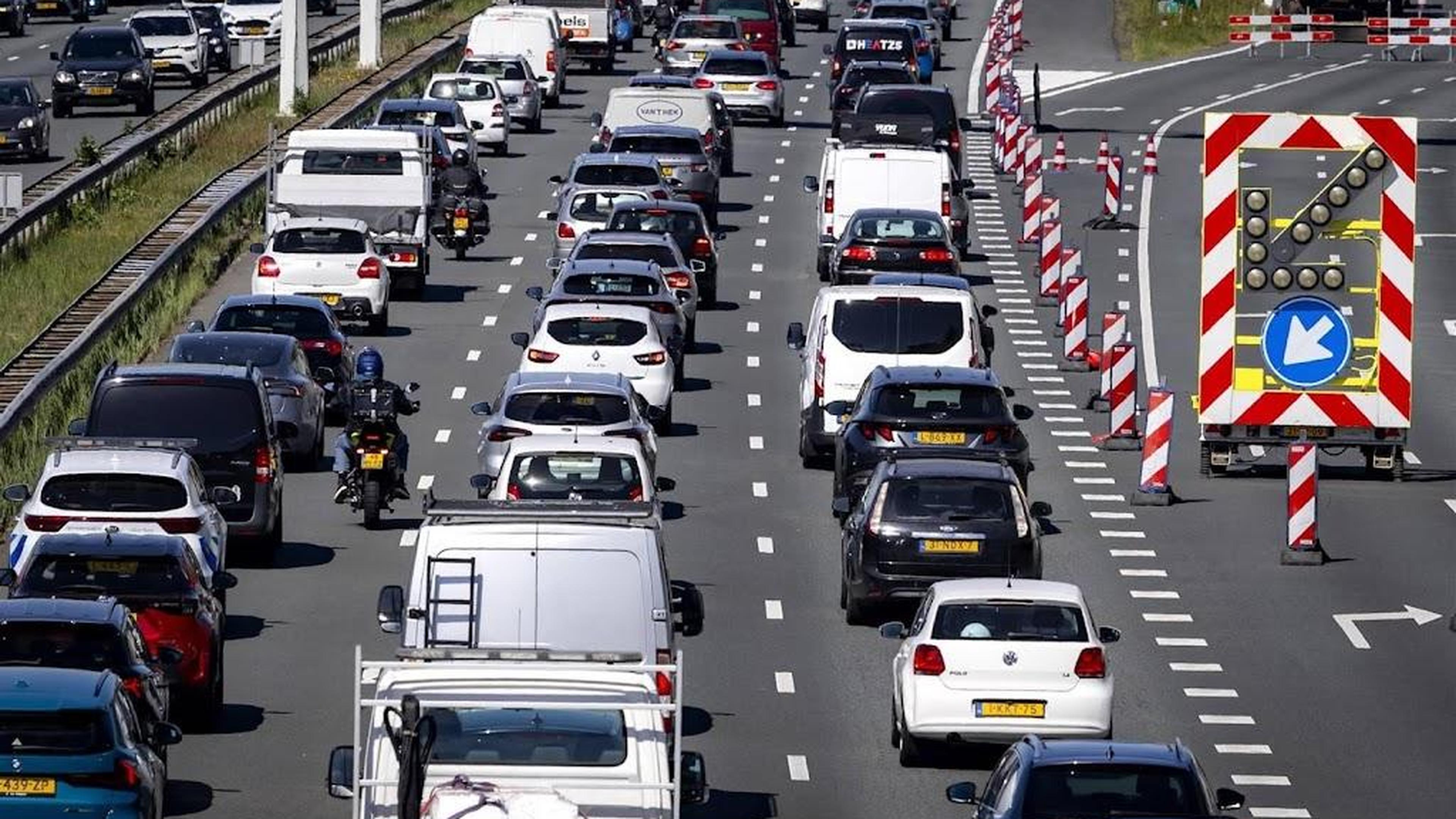 Lange file op A9 richting zuiden door ongeval