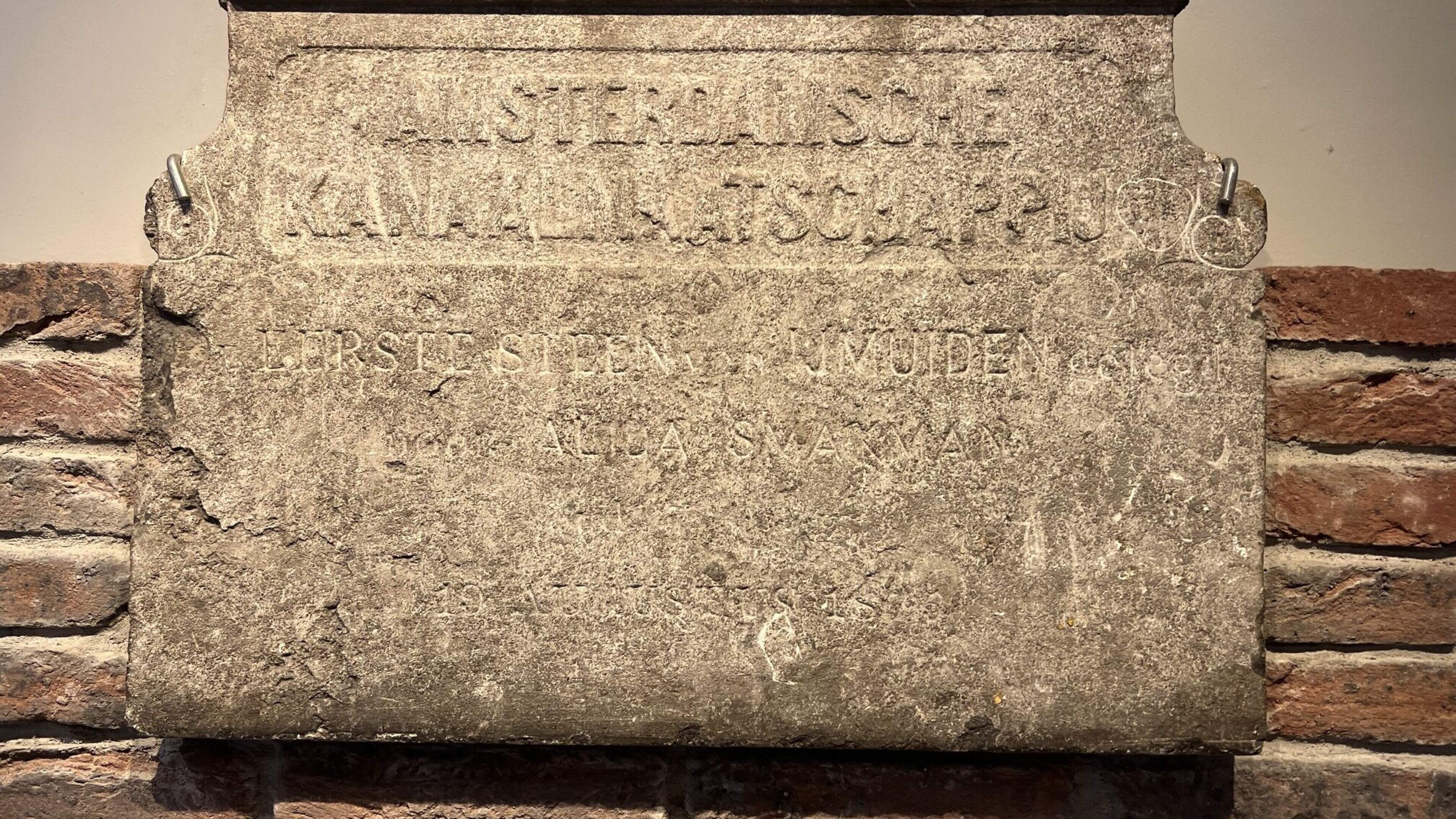 Overview of (almost) all foundation stones in Velsen: 200 featured on Velsen Historical Society website