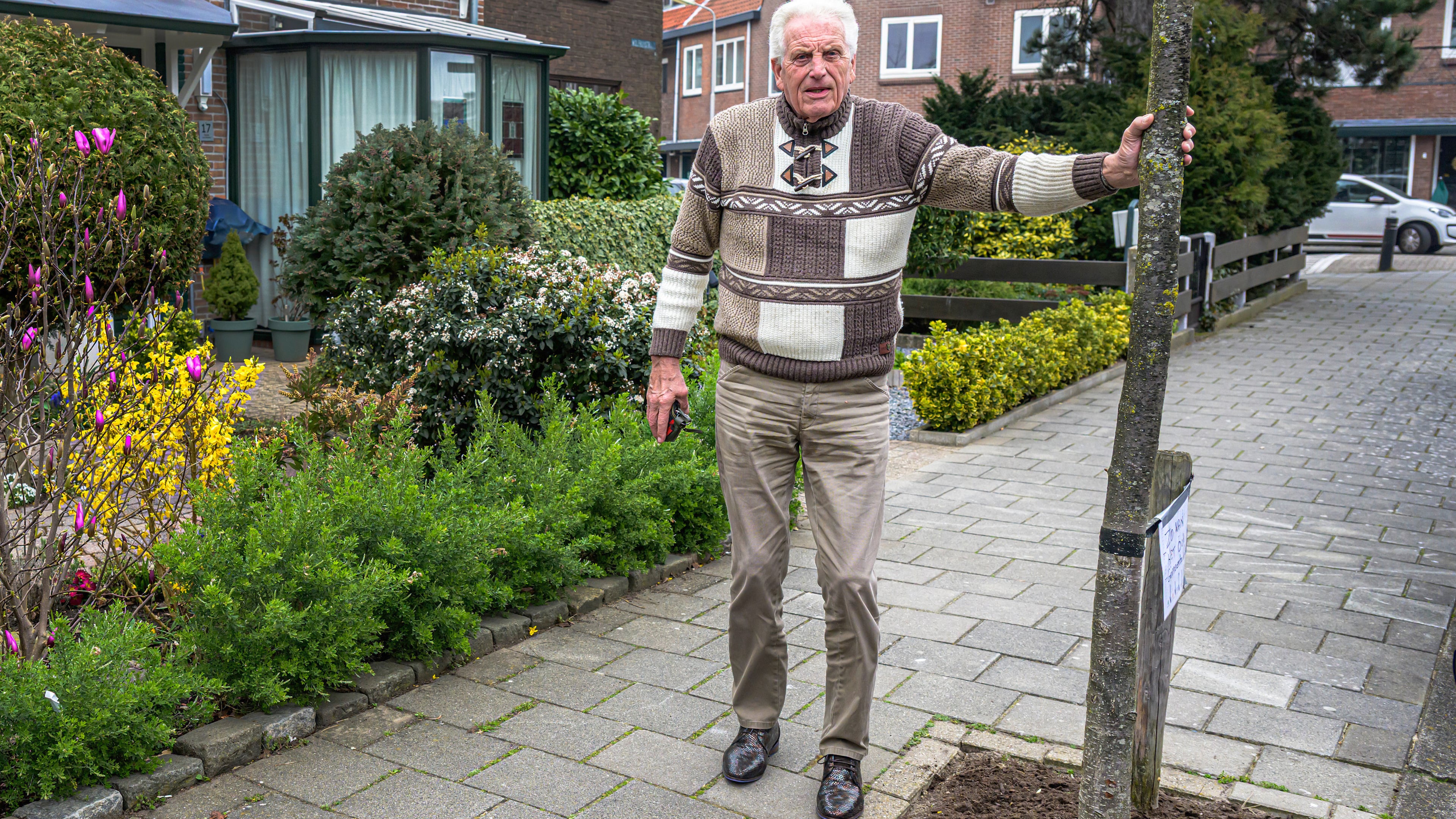 Evert Spaans is right, residents must help the municipality with green space management
