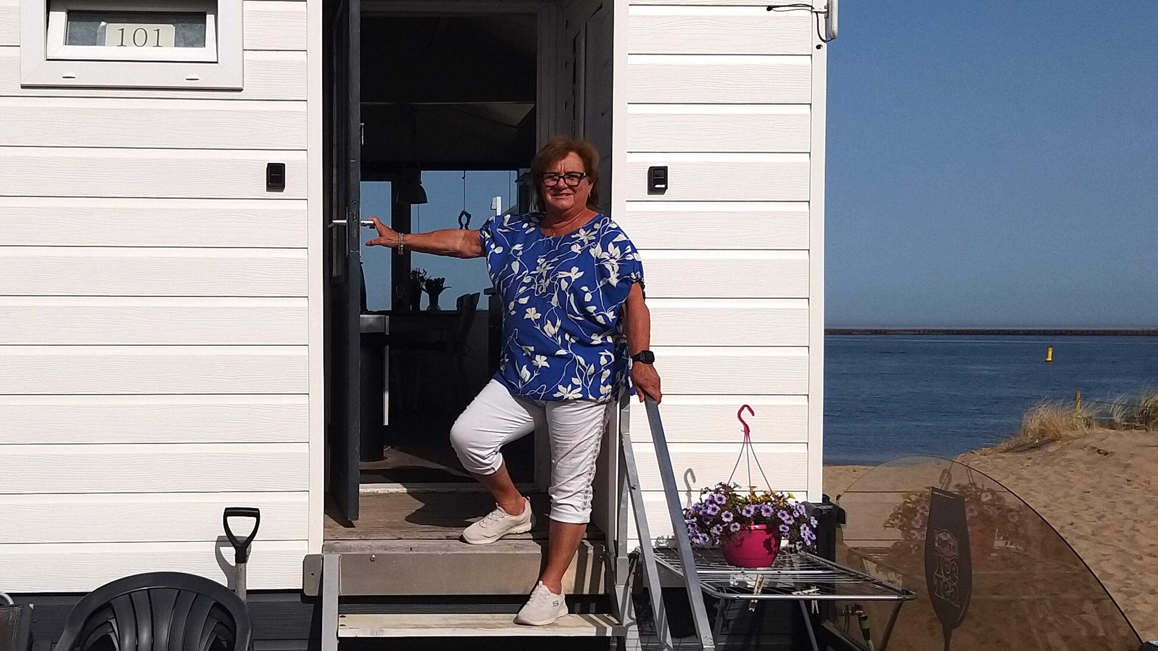 Elly has spent seventy happy summers at the Little Beach in IJmuiden aan Zee: ‘This is my everything. And I hope it lasts a long time’