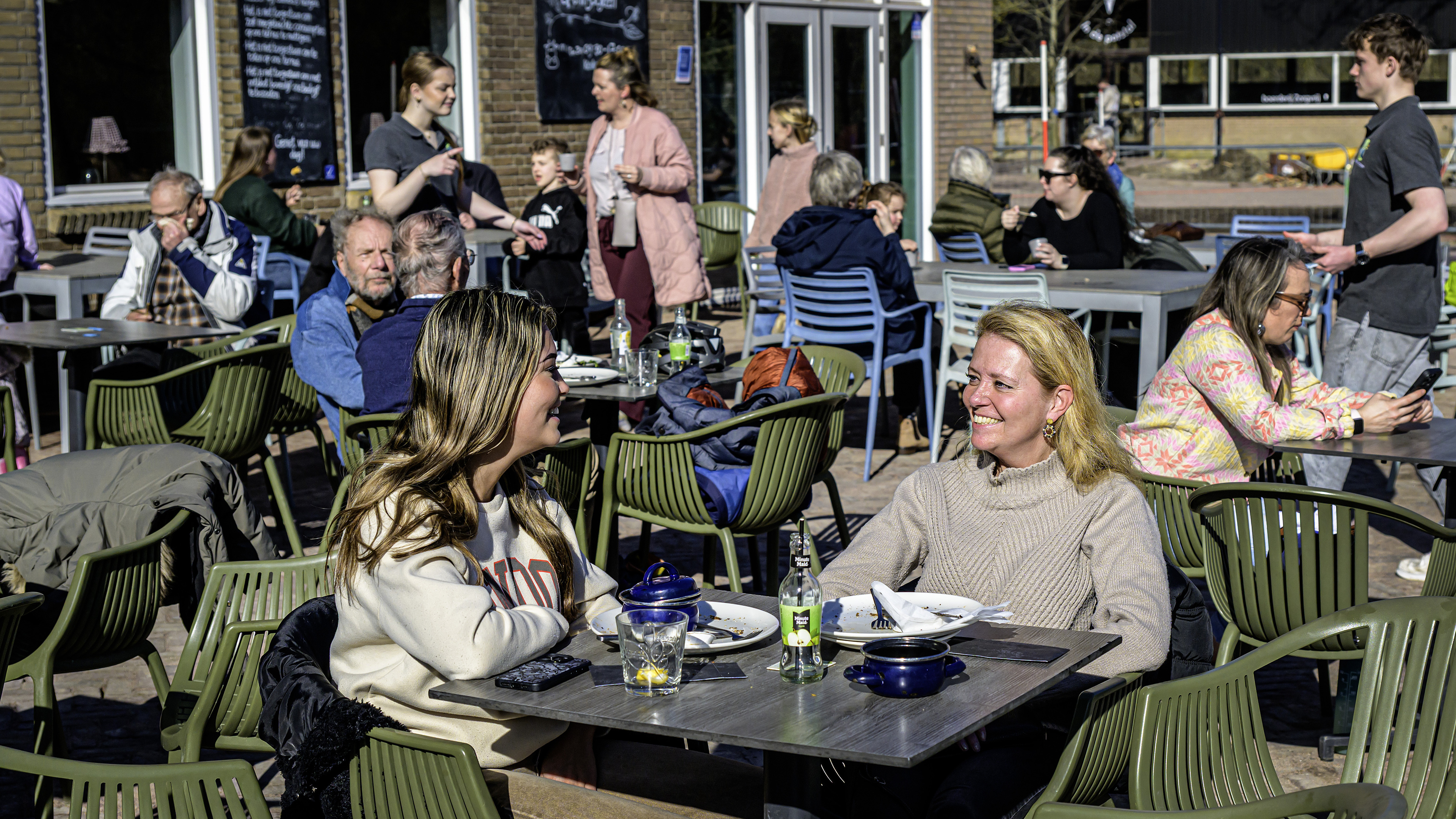 Skating in shorts at Boerderij Zorgvrij in Spaarnwoude: ‘And on the first warm day we also have an ice cream’