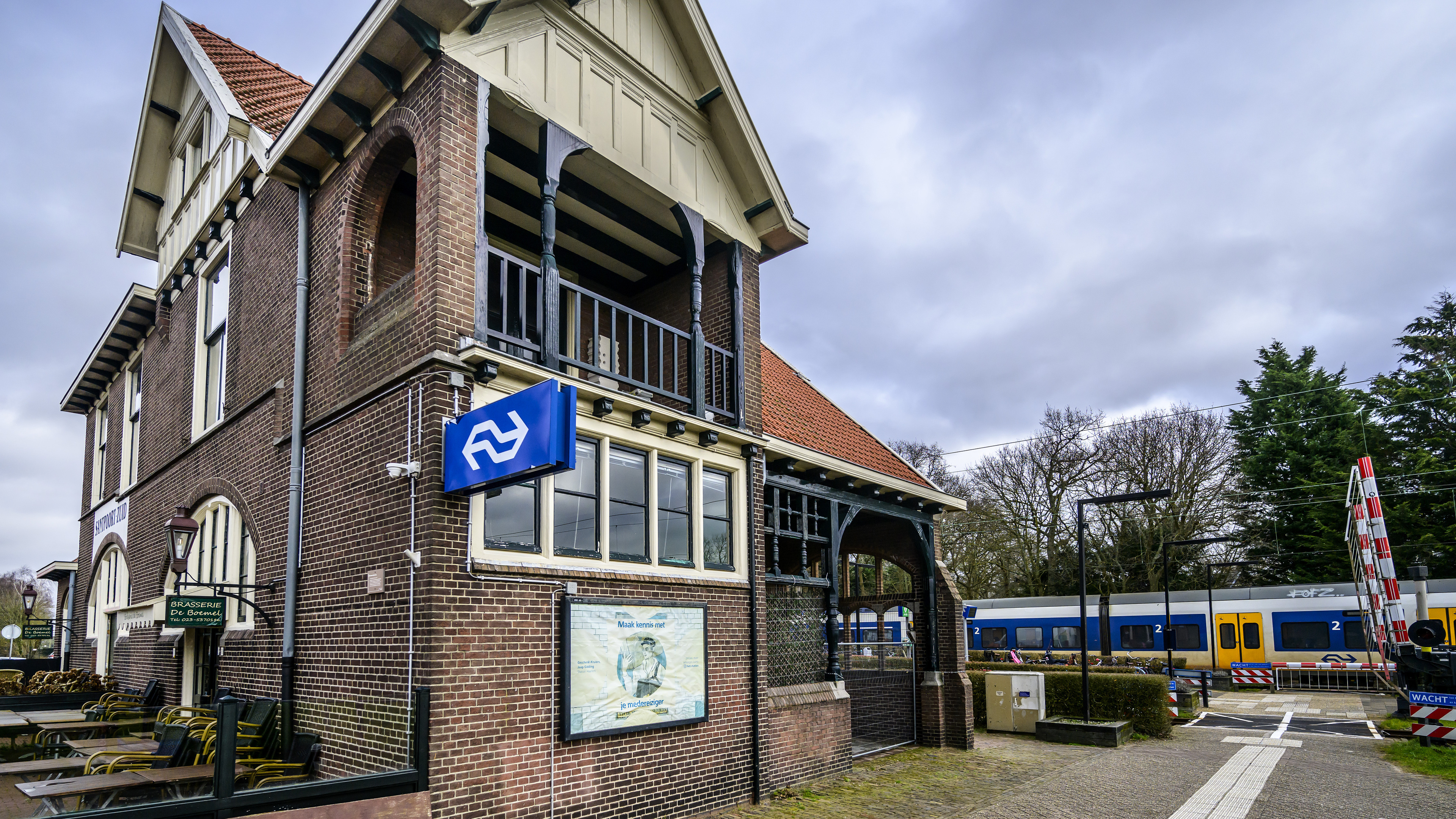 Station Santpoort-Zuid scoort weer hoog bij de reizigers. ’Het brengt je terug naar vroeger zoals je