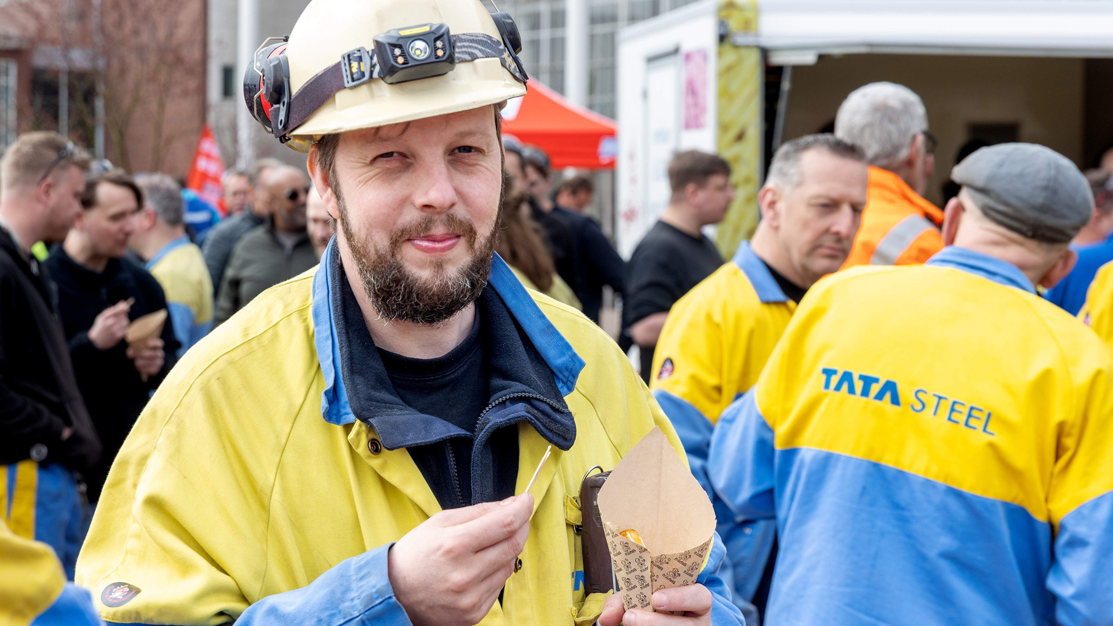 Tata executives get €110,000 ‘bonus’: steel company says ‘no precedent’, union says ‘impossible to explain to workers’