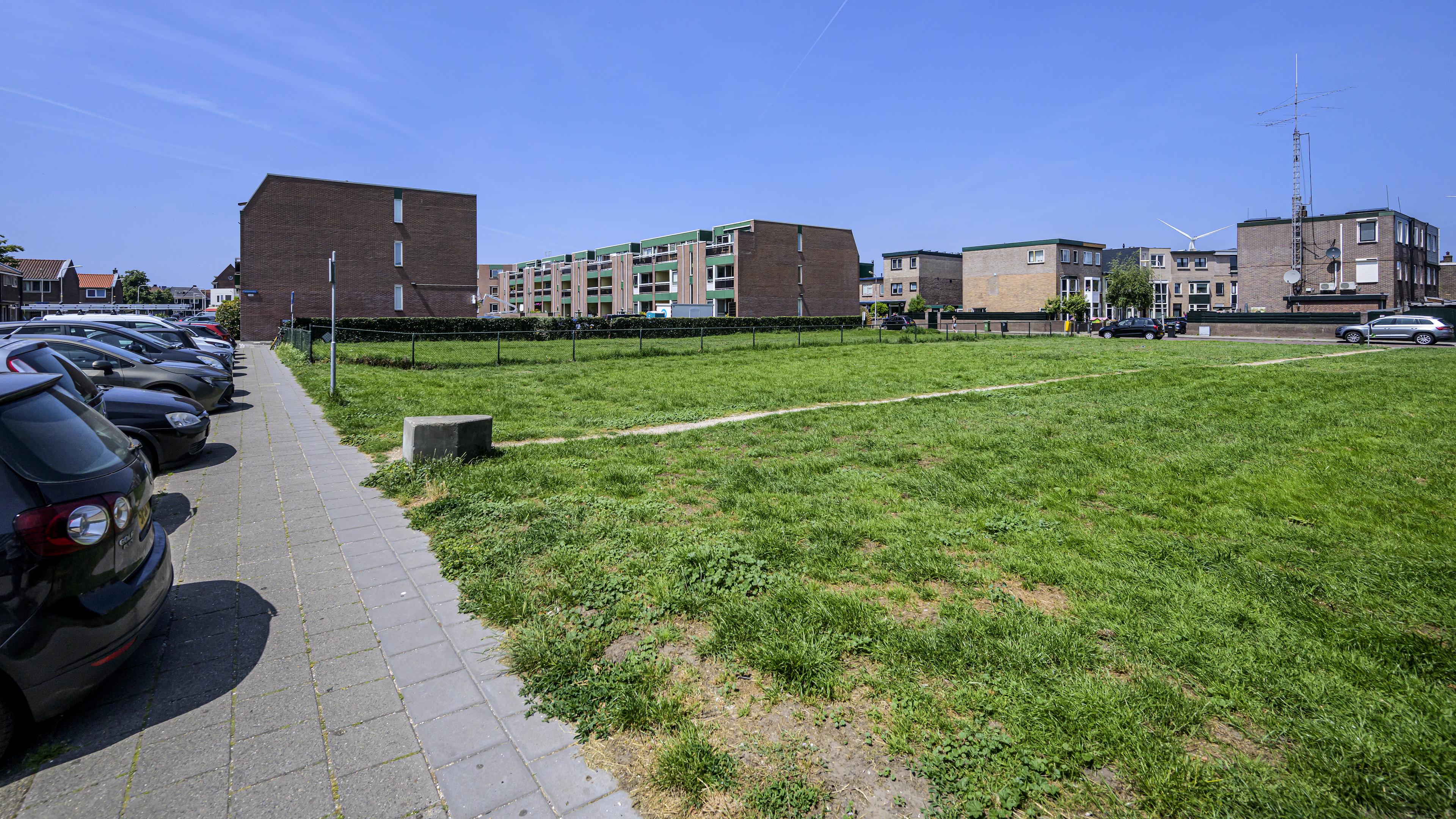 Woningen en grotere AH aan de Kalverstraat in IJmuiden. Ook een inloopavond over de Grote Buitendijk