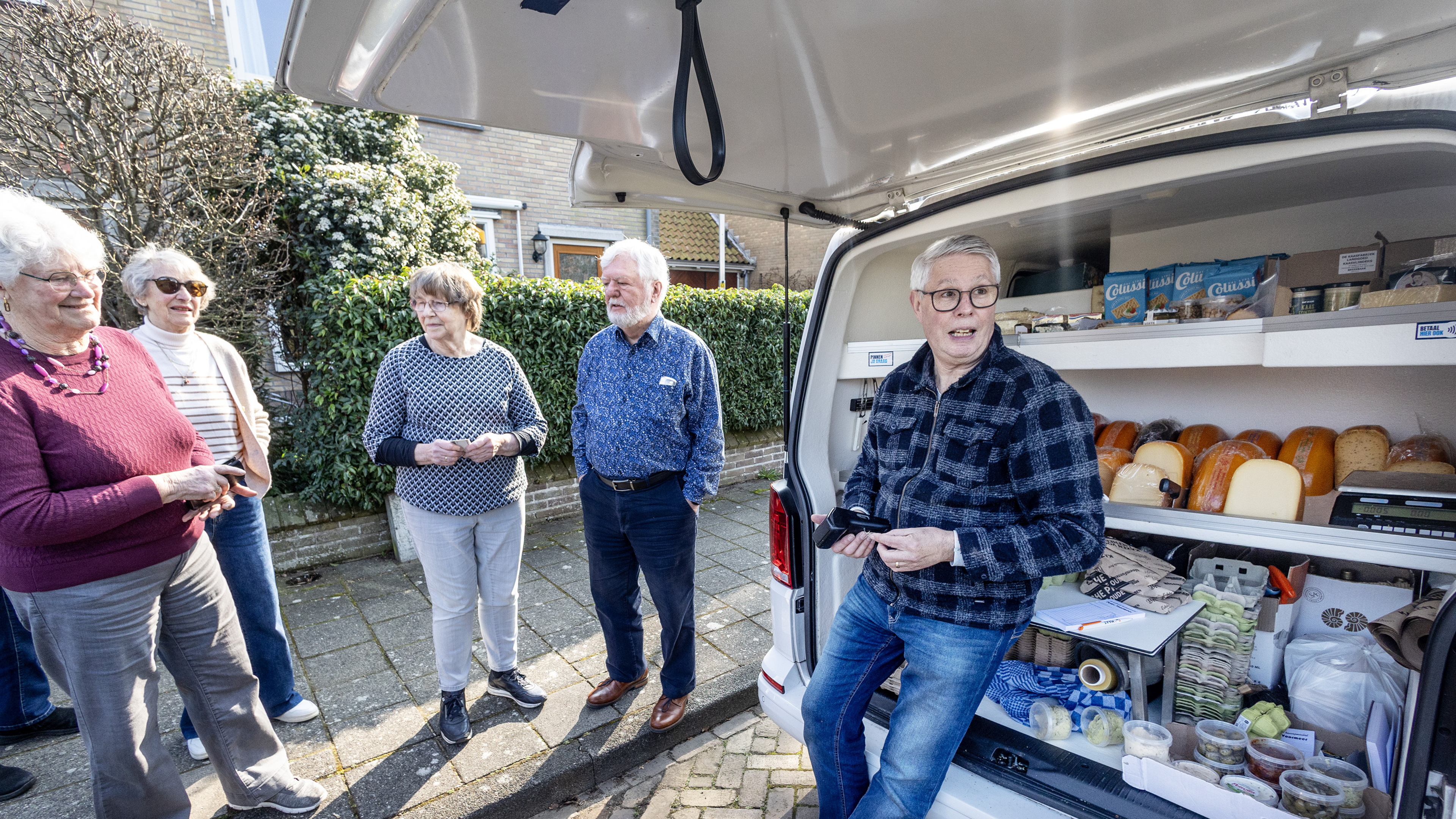 One last cheese and a chat as Peter and Joan retire their cheese van