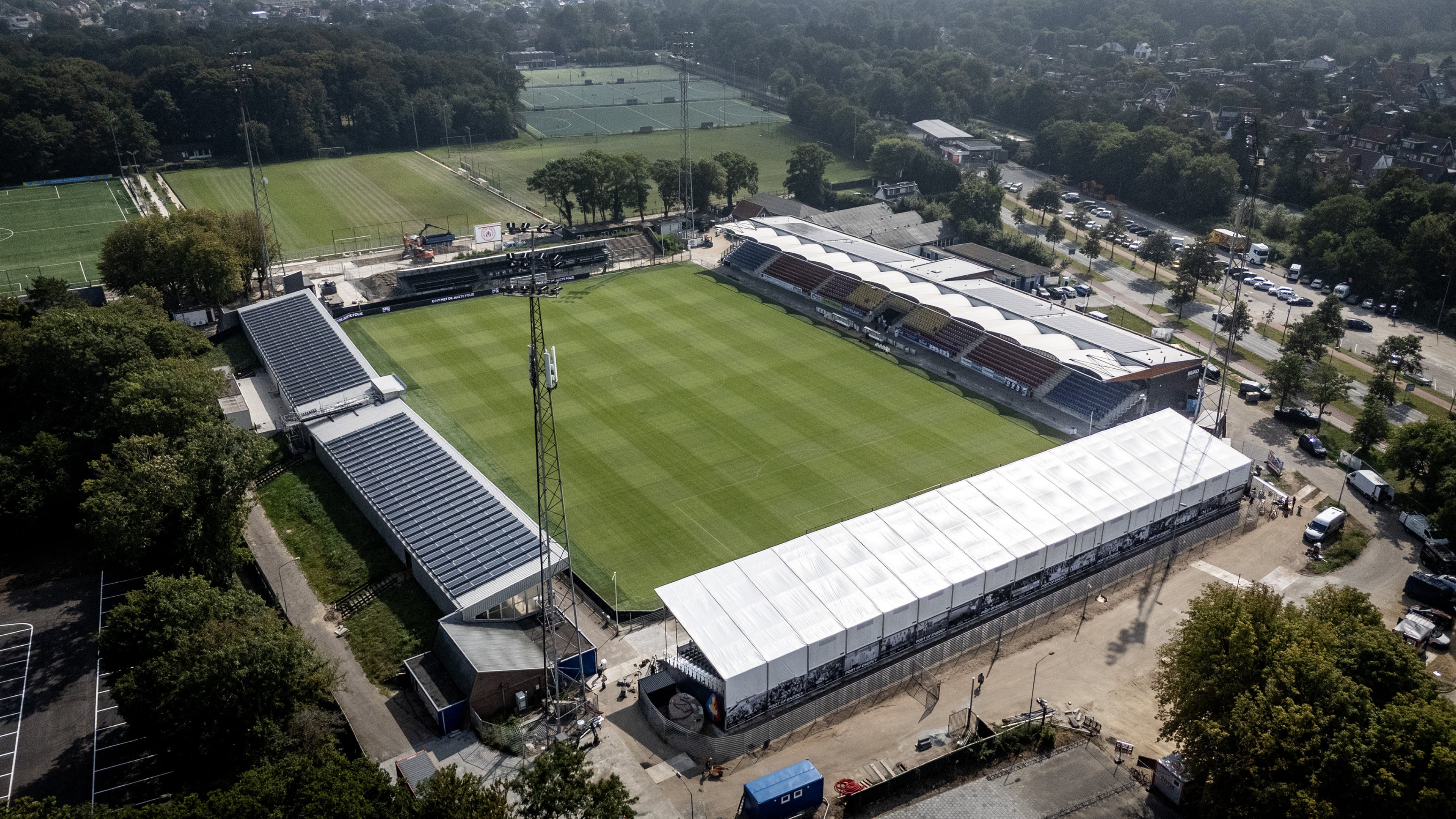 Municipality of Velsen draws up plans for Schoonenberg, Velserbroek and Venusstraat to prevent disjointed development