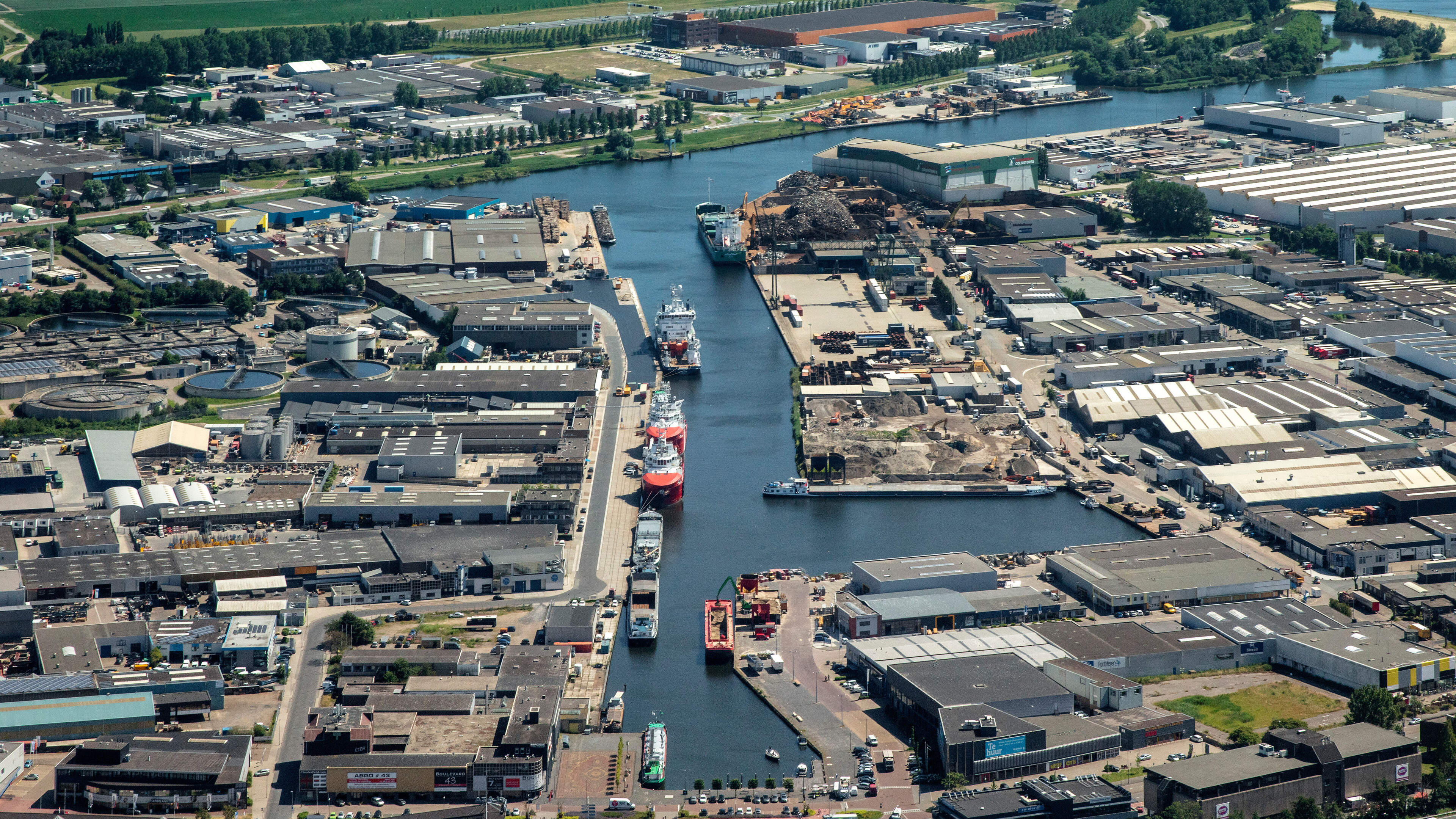 Closer cooperation between IJmuiden and Beverwijk port services