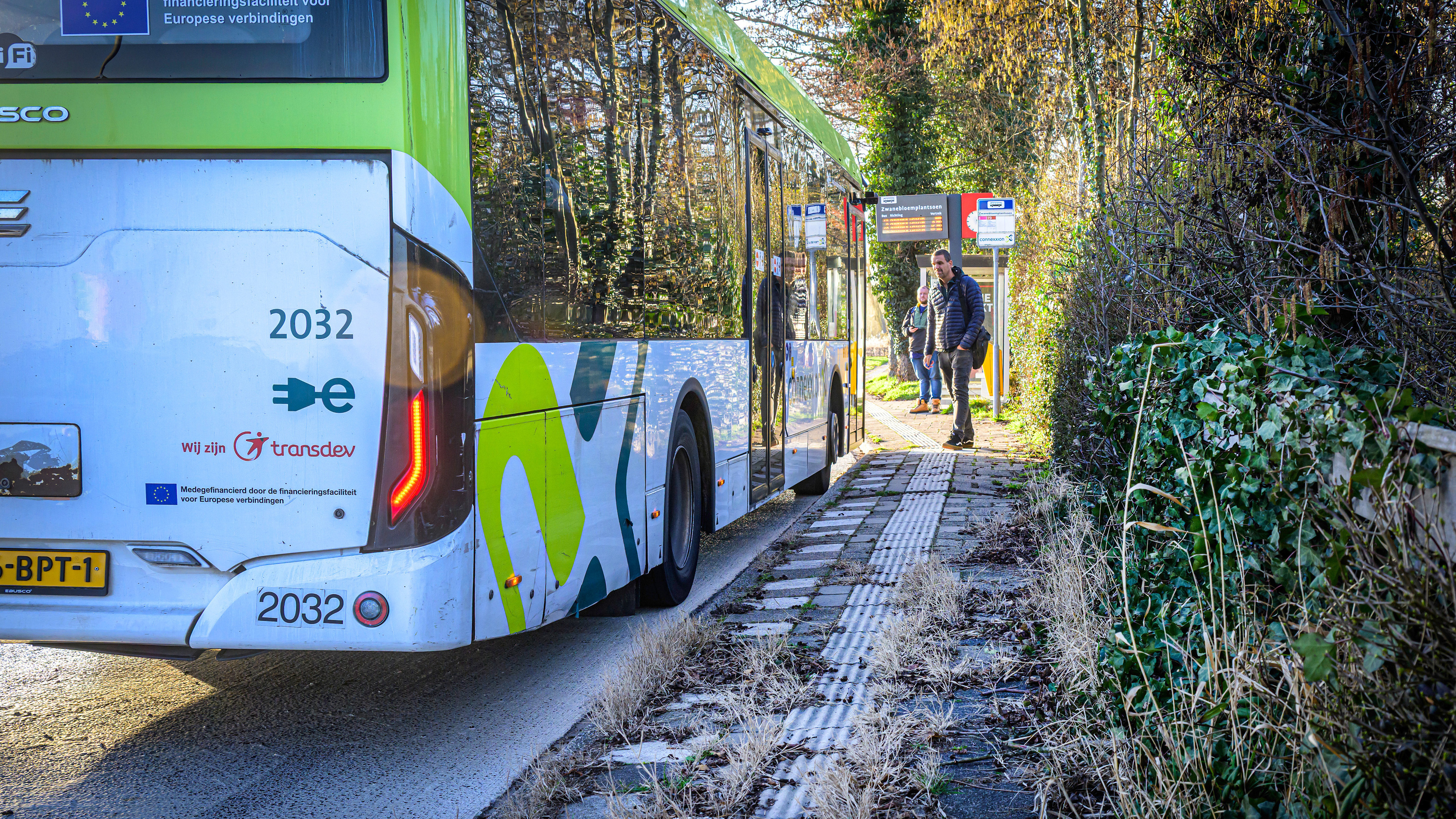 One-third of bus stops in North Holland are not accessible for people with disabilities; stops at train stations in Velsen and Haarlem are poorly accessible