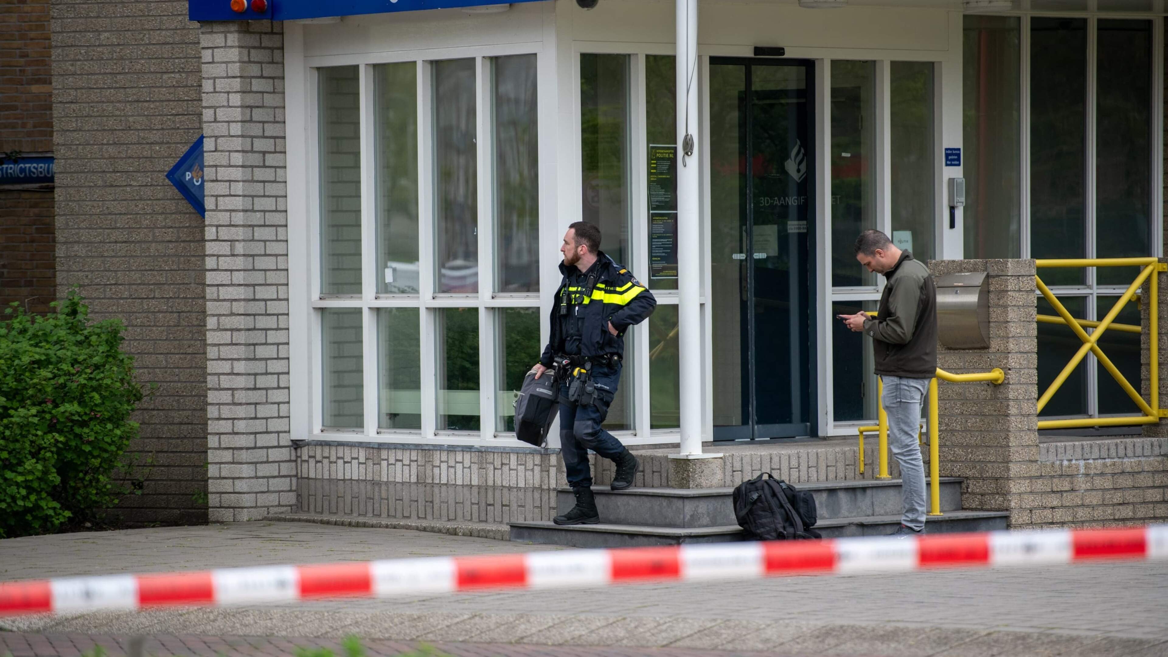 Suspicious object at IJmuiden police station turns out to be harmless