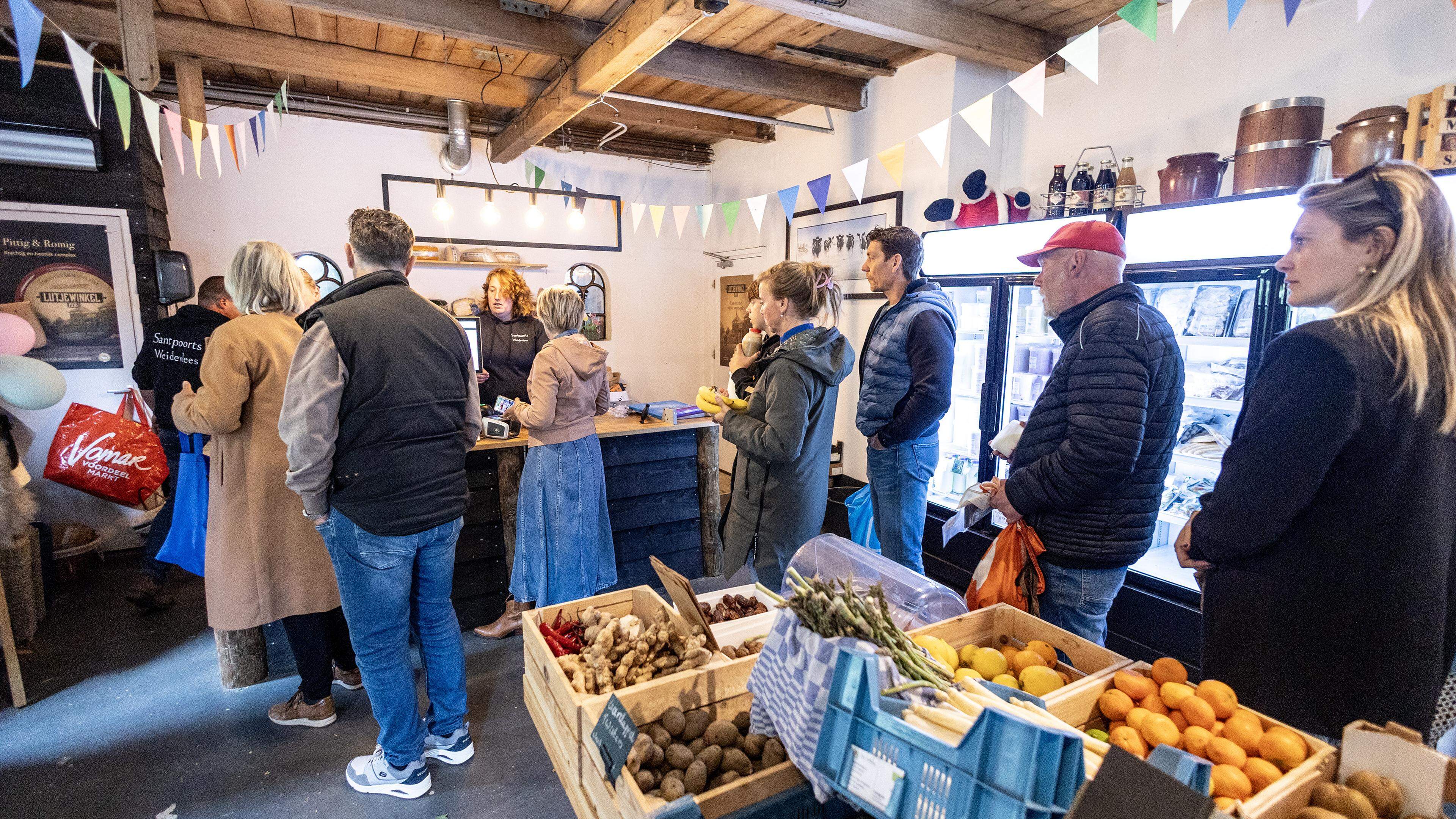 Santpoorts Weidevlees uitgeroepen tot beste boerderijwinkel van Noord-Holland: ’Het is de kroon op o